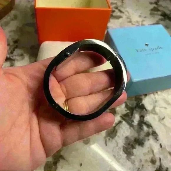 Kate Spade New York Carousel Watch - Picture 6 of 8